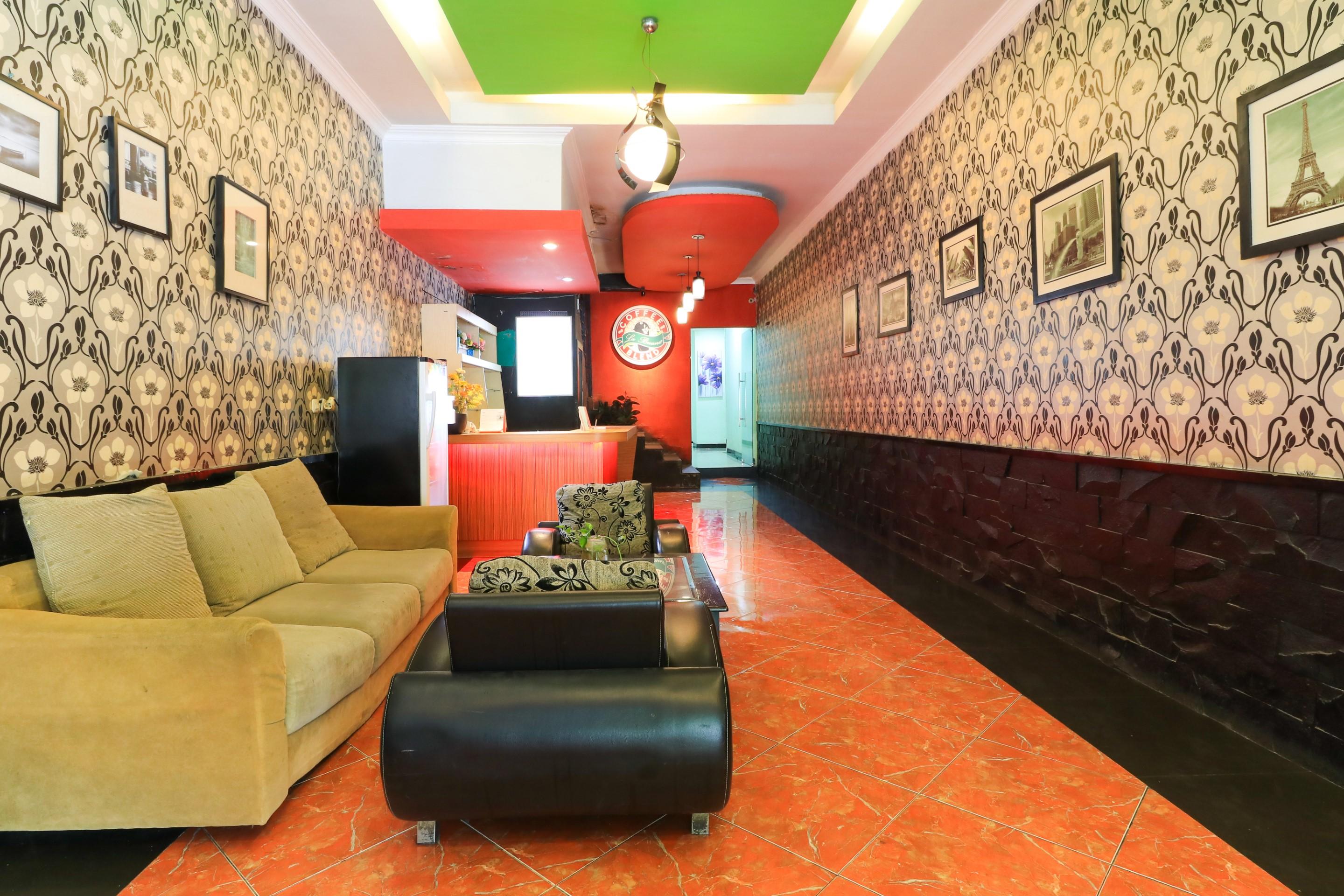 Labuana Homestay & Cafe Garden Makassar Exterior foto